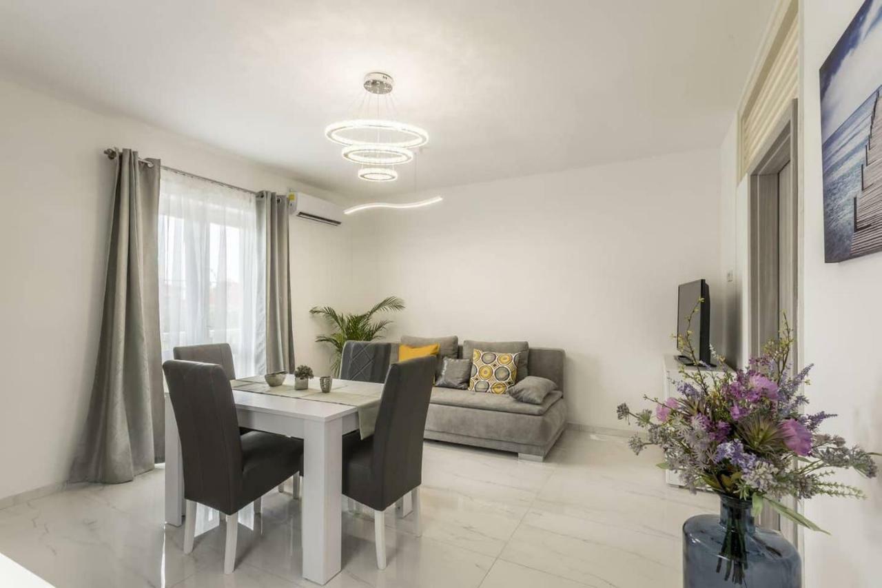 Royal Silver Apartment فوديس المظهر الخارجي الصورة
