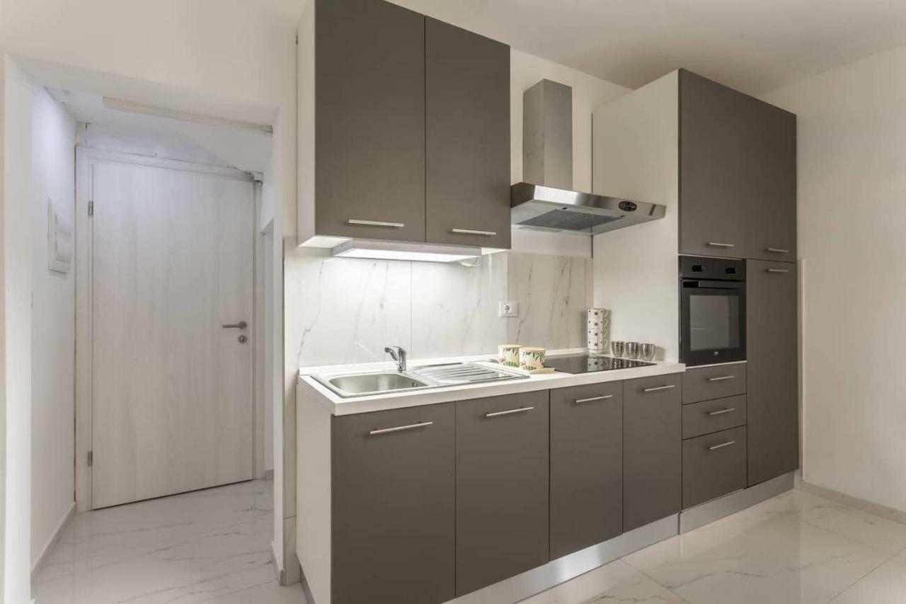 Royal Silver Apartment فوديس المظهر الخارجي الصورة